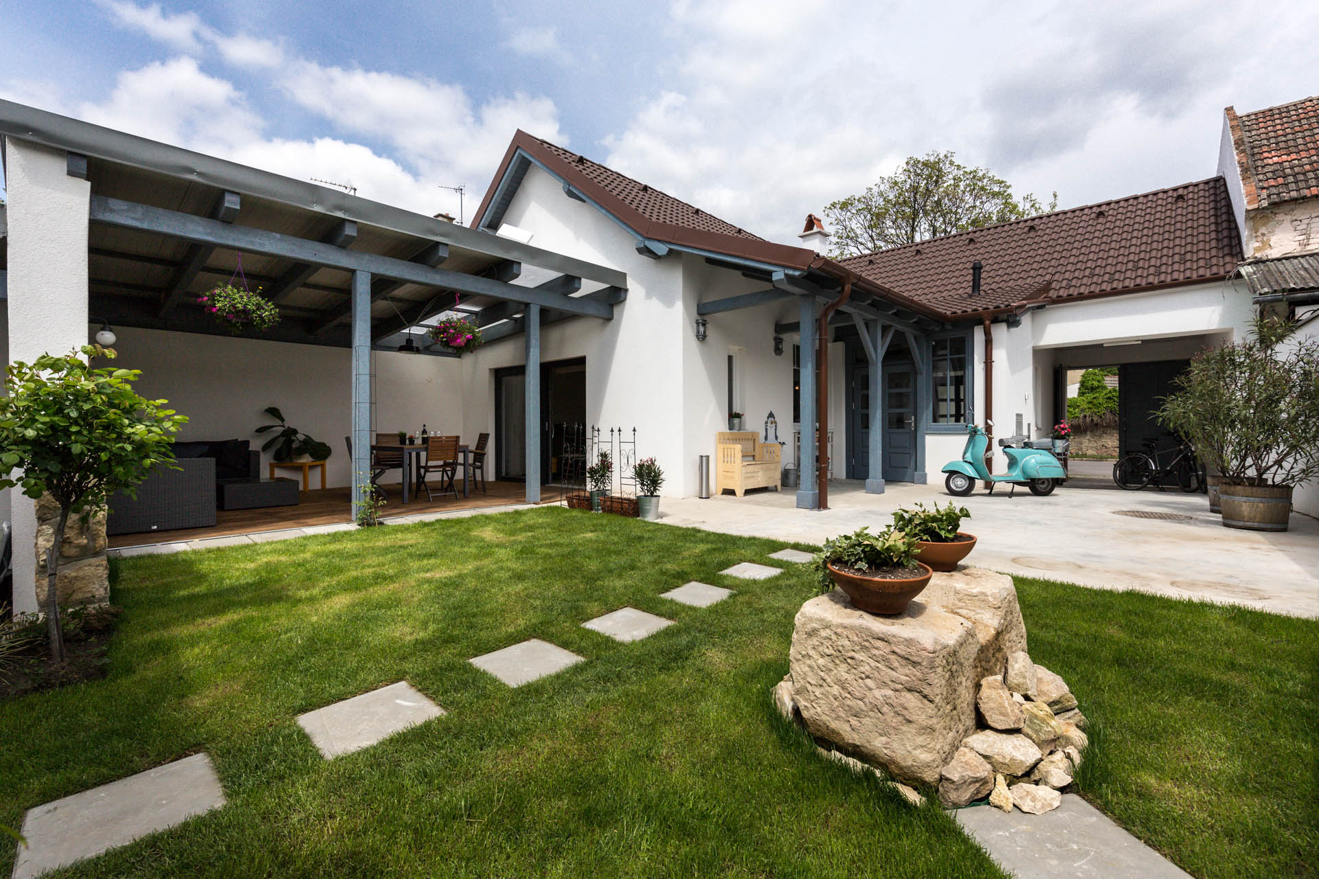 Hof, Terrasse und Garten im ferienhaus-burgenland2